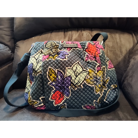VERA BRADLEY Falling Flowers Beautiful Shoulder Bag - Picture 4 of 7